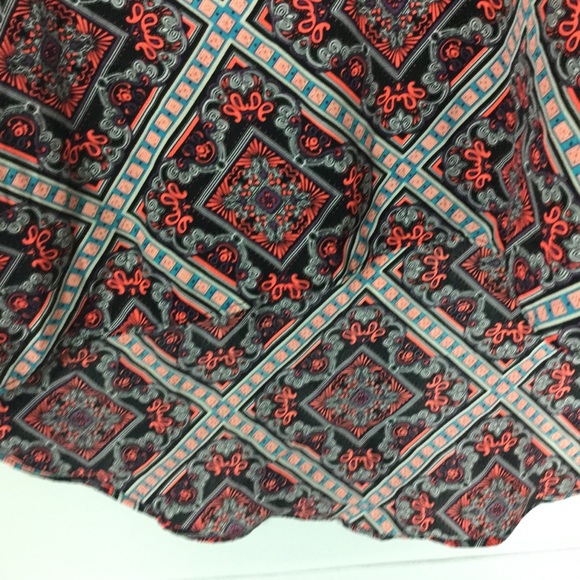 Signature Style Tunic Blouse Sz. L multicolor Nice - Picture 4 of 7